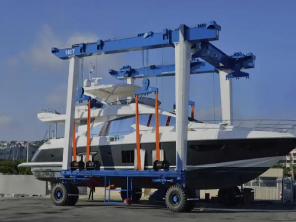 游艇吊的吊裝合同：游艇吊裝合同應注意哪些條款和規定？