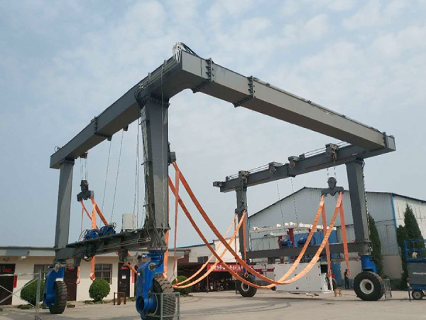 游艇吊的吊裝監(jiān)管:游艇吊裝的監(jiān)管和法規(guī)要求如何?